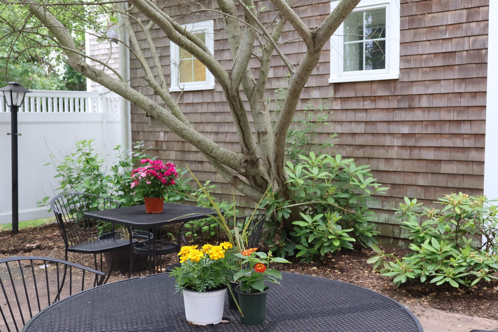 Outdoor patio at Advinia Care Seashore Pointe