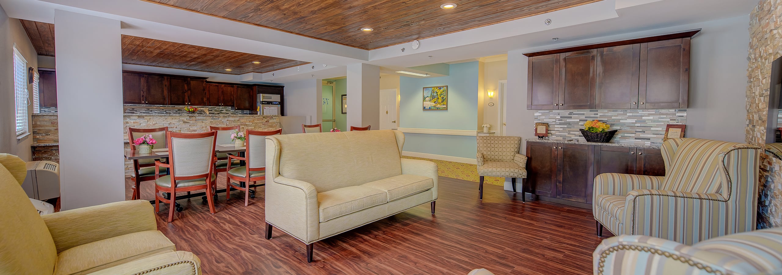 AdviniaCare Assisted Living common area